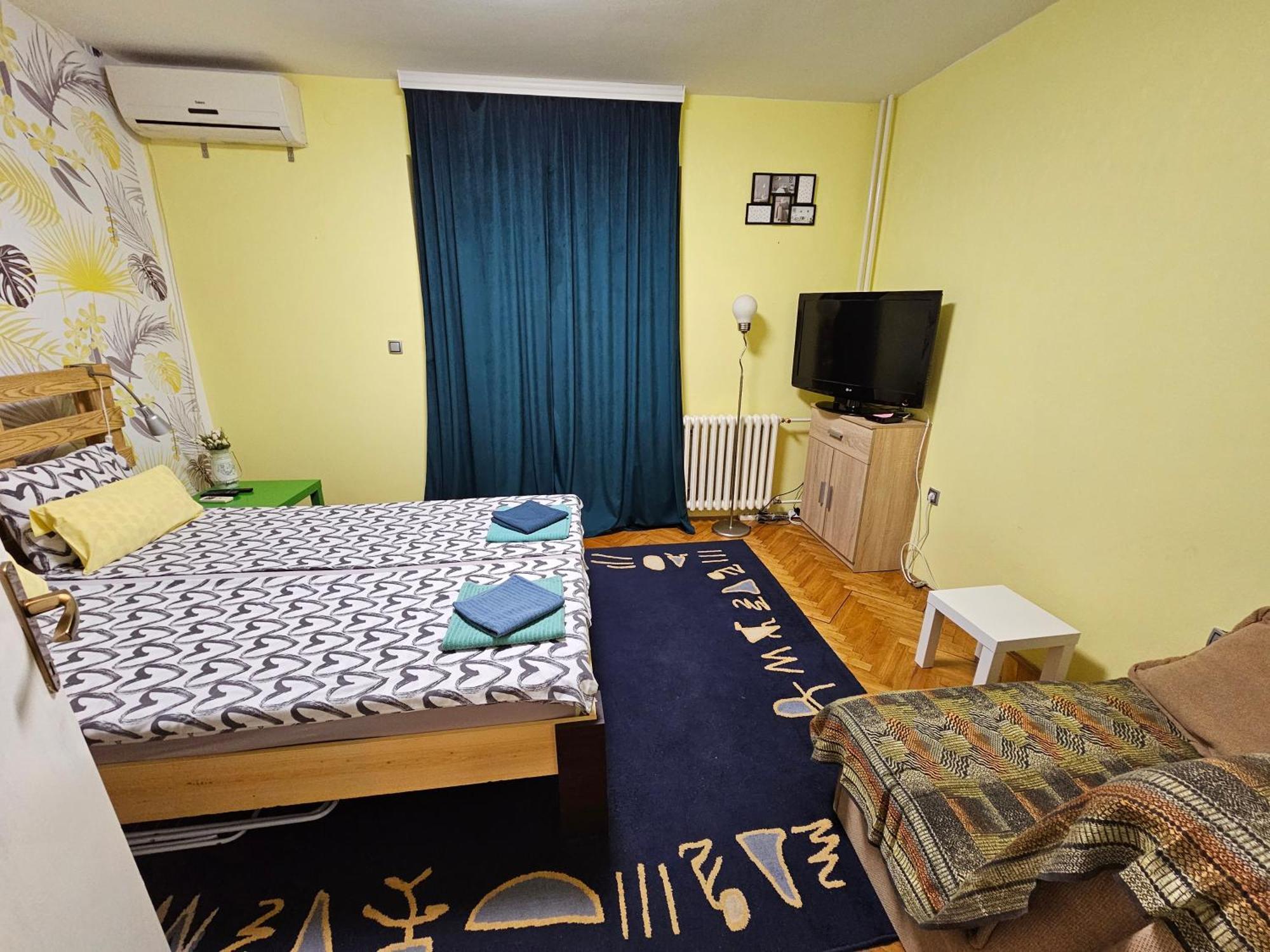 Apartman Yellow House Apartment Novi Sad Room photo